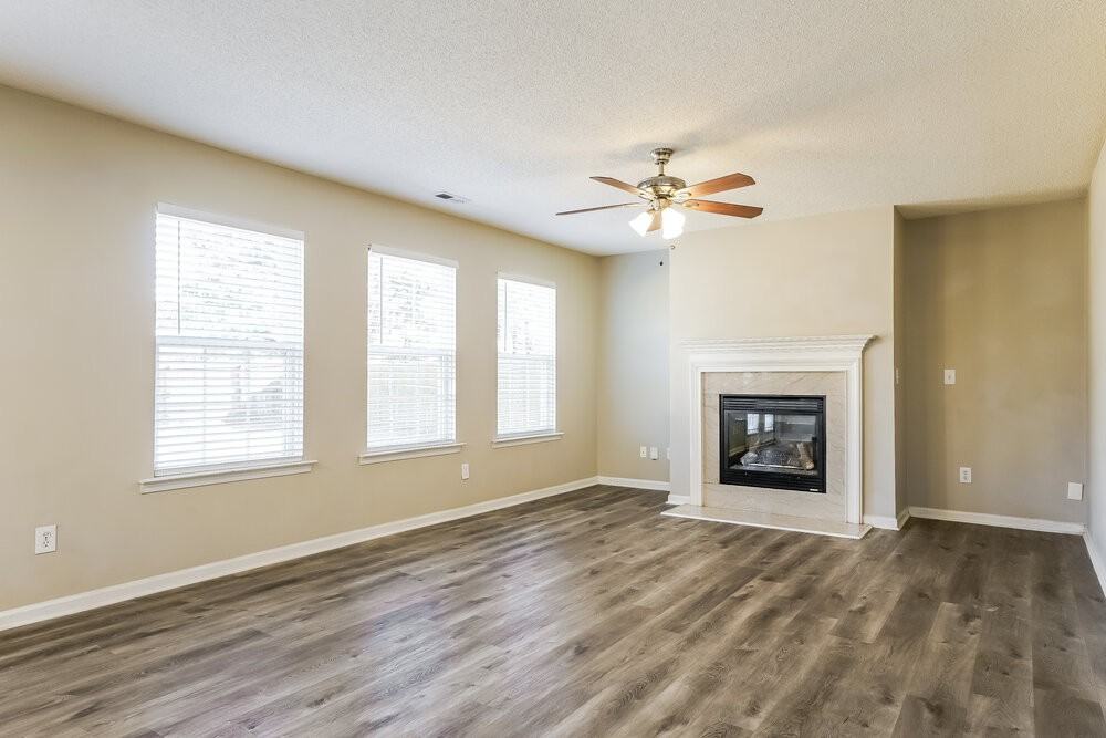 4920 Alenja Ln - Photo 4 of 17