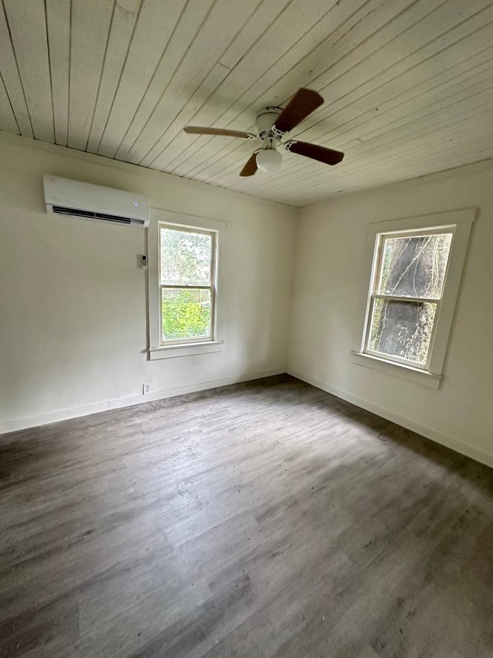 10005 N Arden Ave #B - Photo 2 of 9