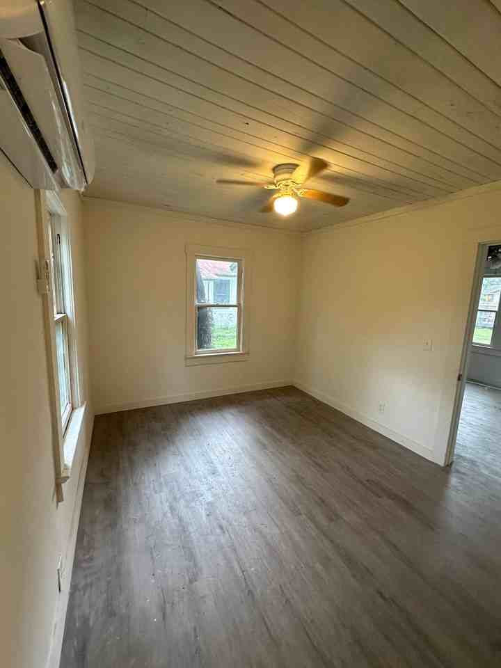 10005 N Arden Ave #B - Photo 2 of 9