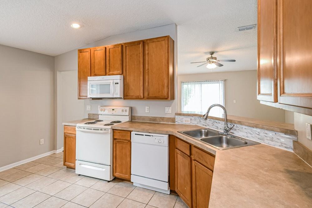 1440 Bitterberry Dr - Photo 6 of 16