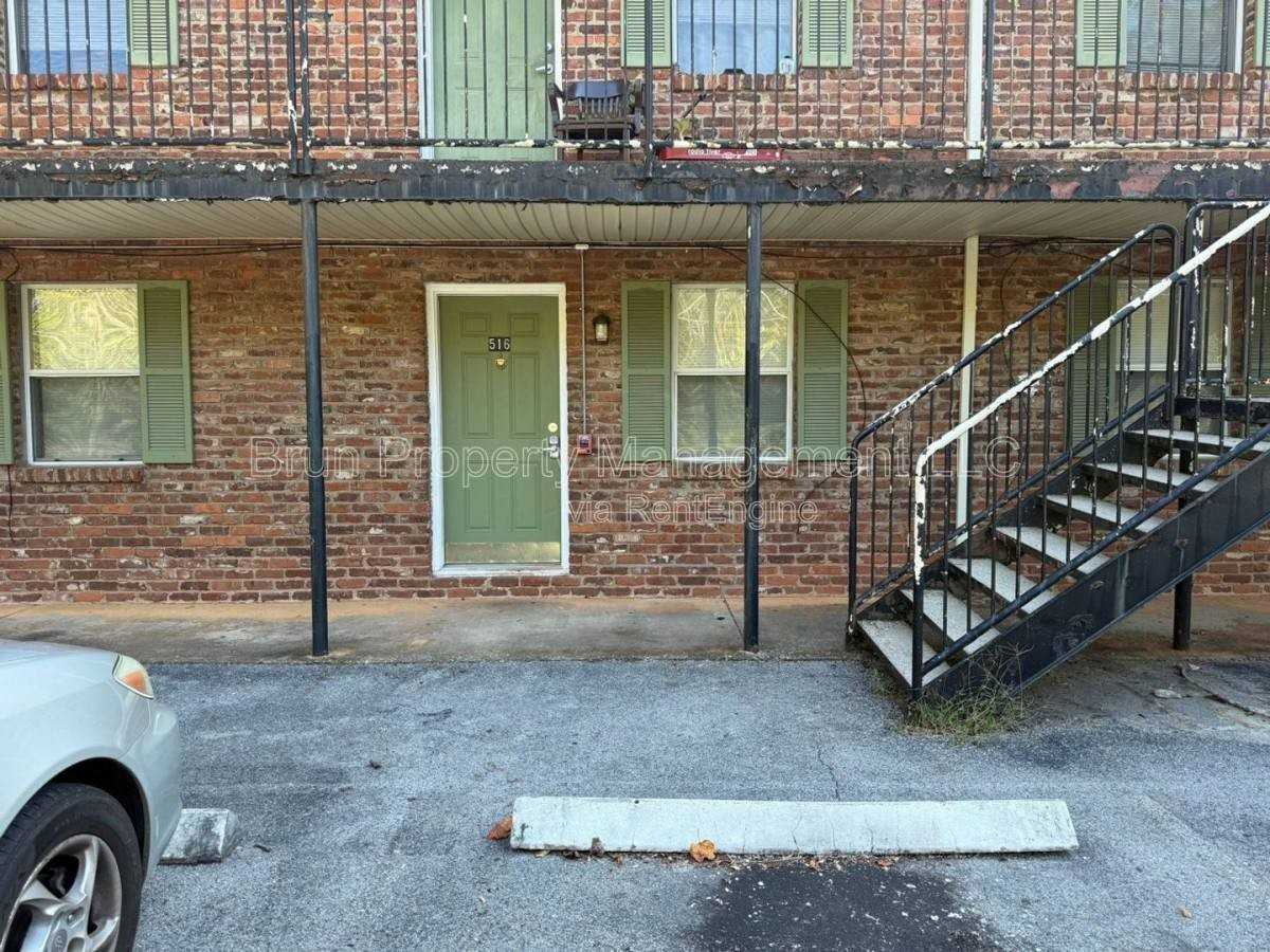 516 E Red Bud Rd - Photo 2 of 10