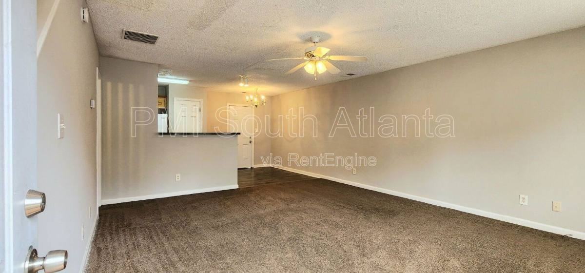 1873 Carrington Dr - Photo 2 of 10