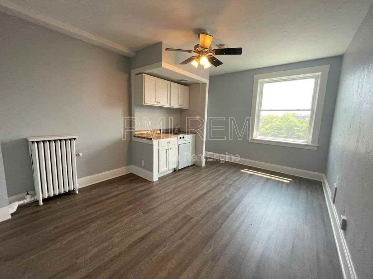 3328 Euclid Ave #305 - Photo 4 of 4