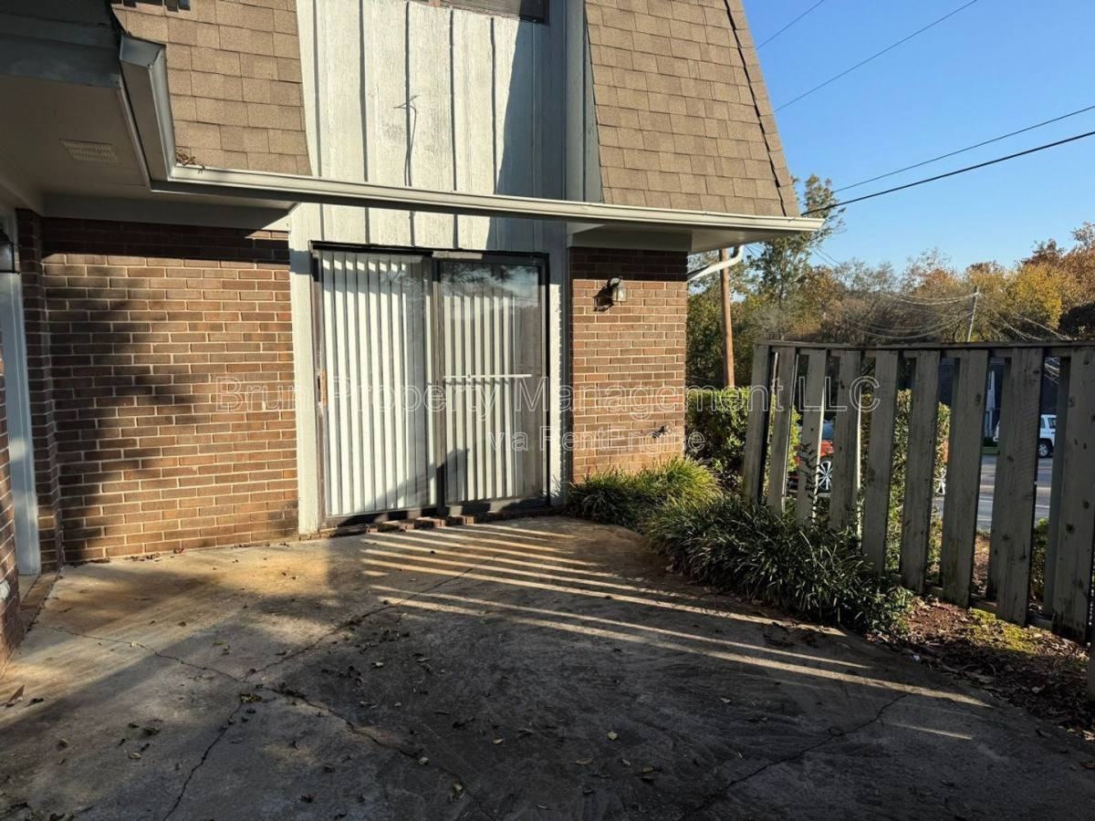 505 Cross Creek Rd #A - Photo 2 of 10