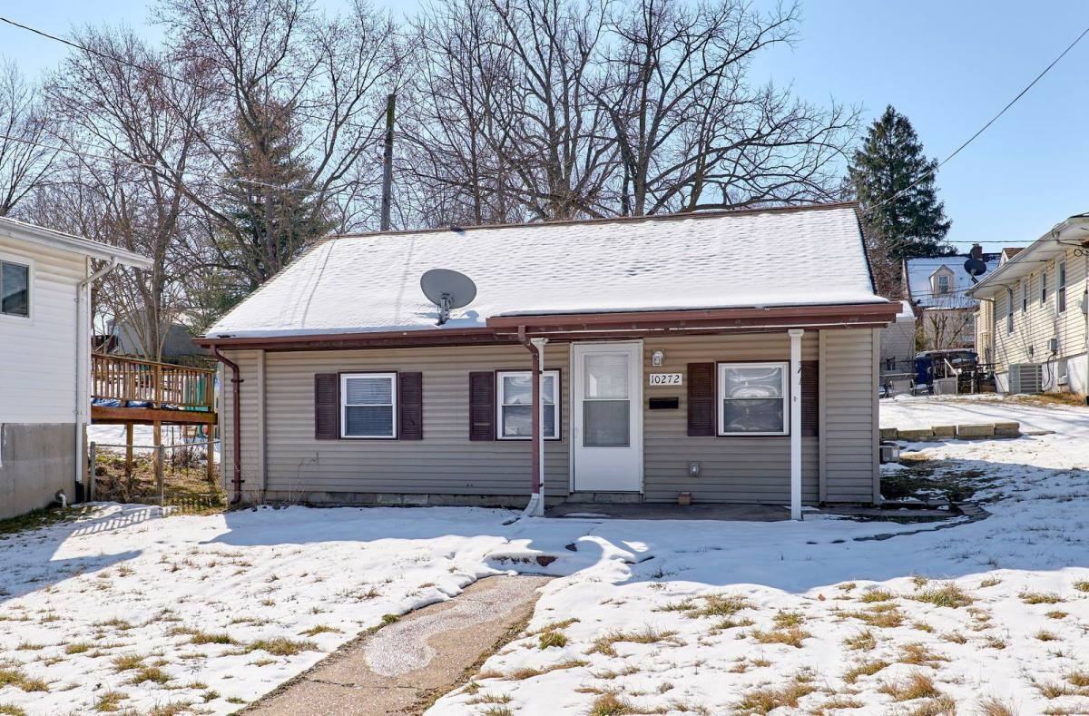 10272 Niblic Dr - Photo 2 of 10