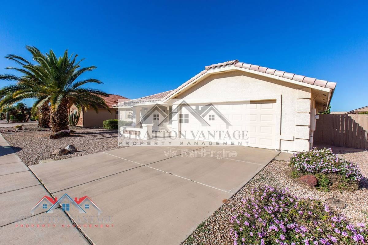 10864 E Lindner Ave - Photo 2 of 10