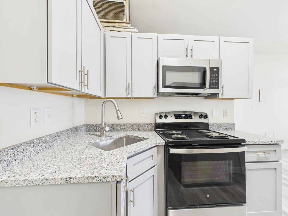 10 S 14th St #307 - Photo 3 of 10