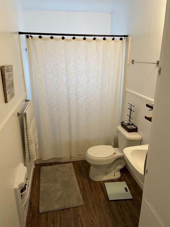 3203 33rd St - Photo 4 of 7