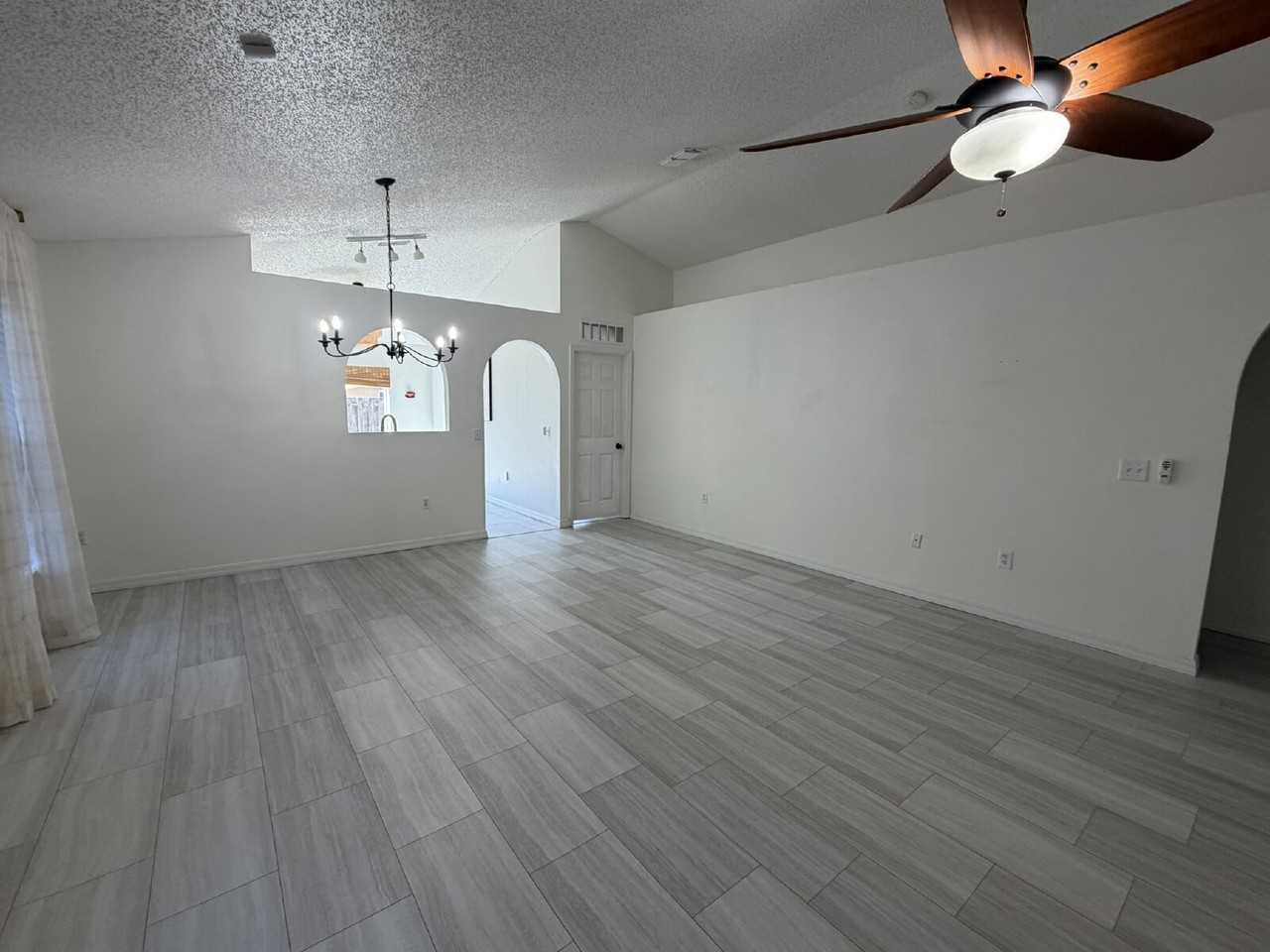 6634 Gentle Oaks Dr W - Photo 2 of 8