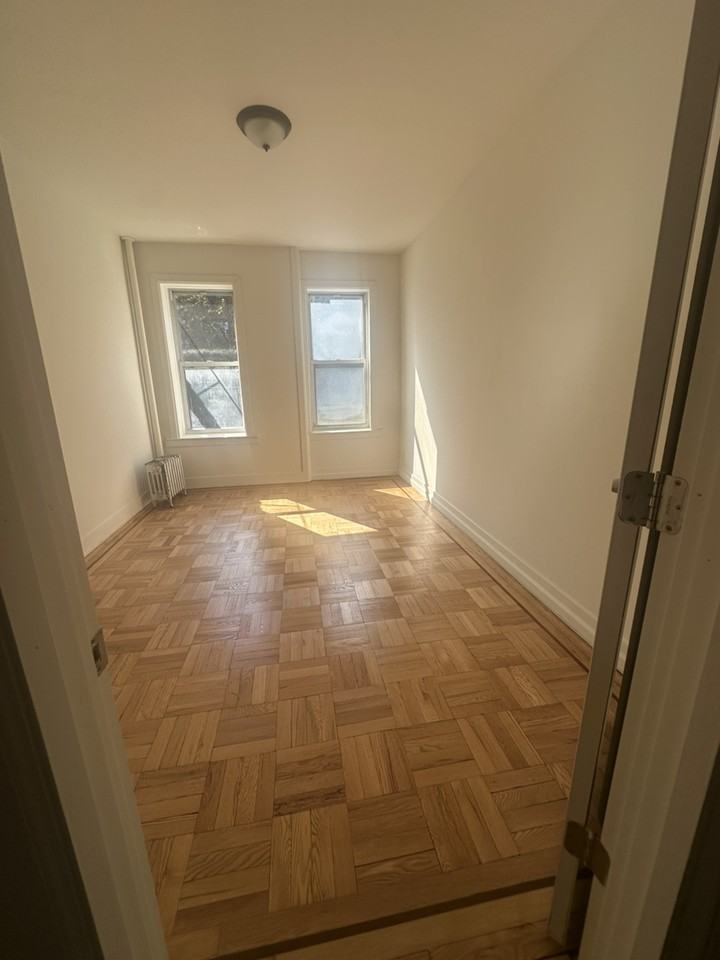 2249 83rd St - Photo 6 of 14