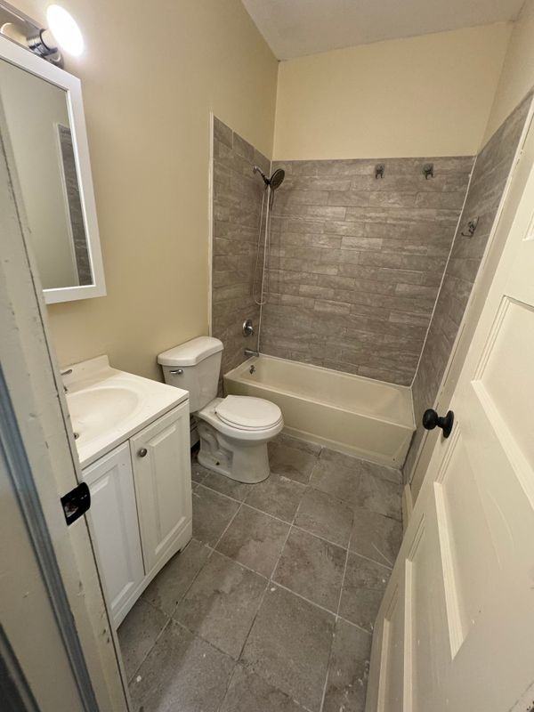 304 Shelton Ave - Photo 5 of 8