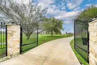 1192 Seaborn Rd - Photo 1 of 1