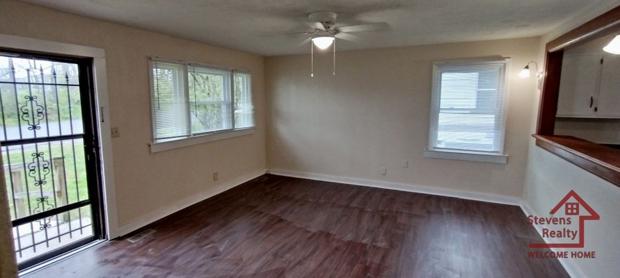 25 N Franklin Ave - Photo 7 of 18