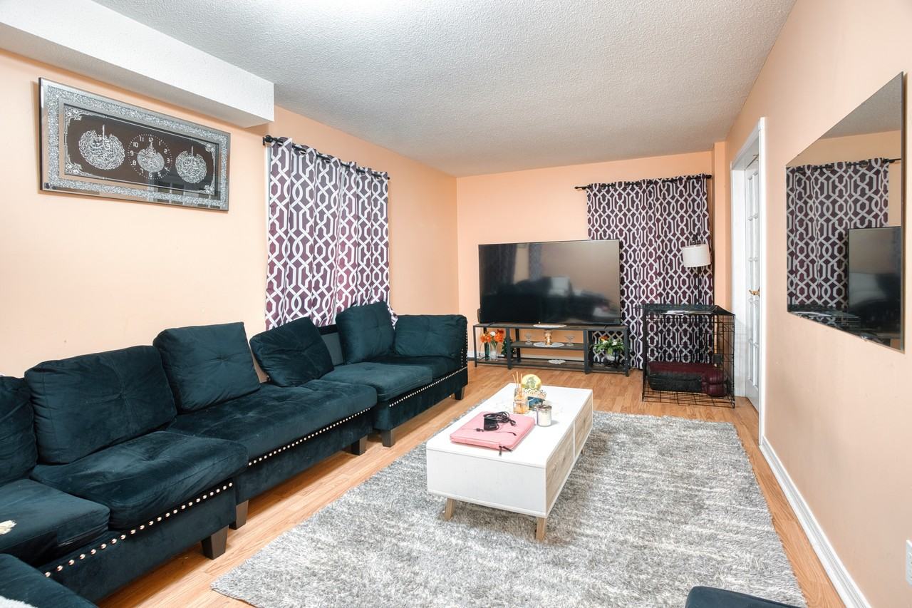 66 Aurora Place - Photo 2 of 10