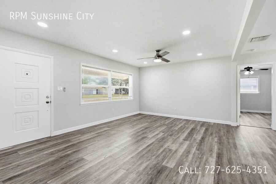 1713 Valencia Dr E - Photo 5 of 28