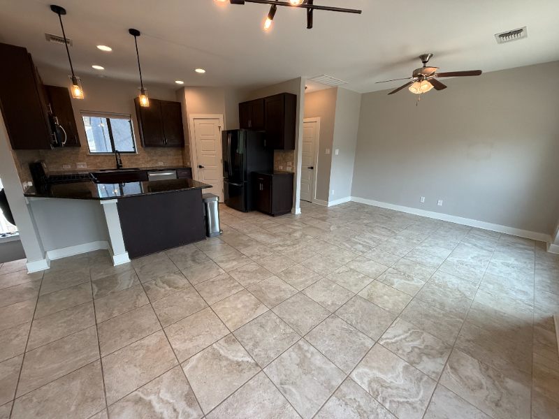 1500 Lorraine Loop #A - Photo 3 of 14