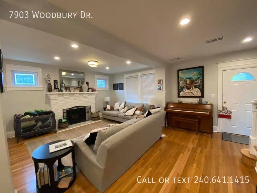 7903 Woodbury Dr - Photo 5 of 41