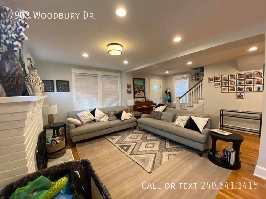 7903 Woodbury Dr - Photo 6 of 41