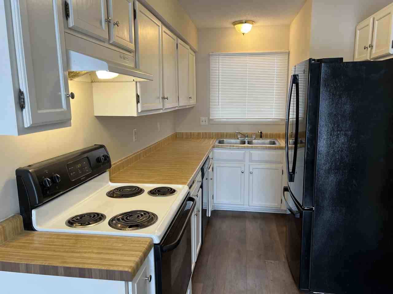 611 E Burnsville Pkwy - Photo 2 of 15