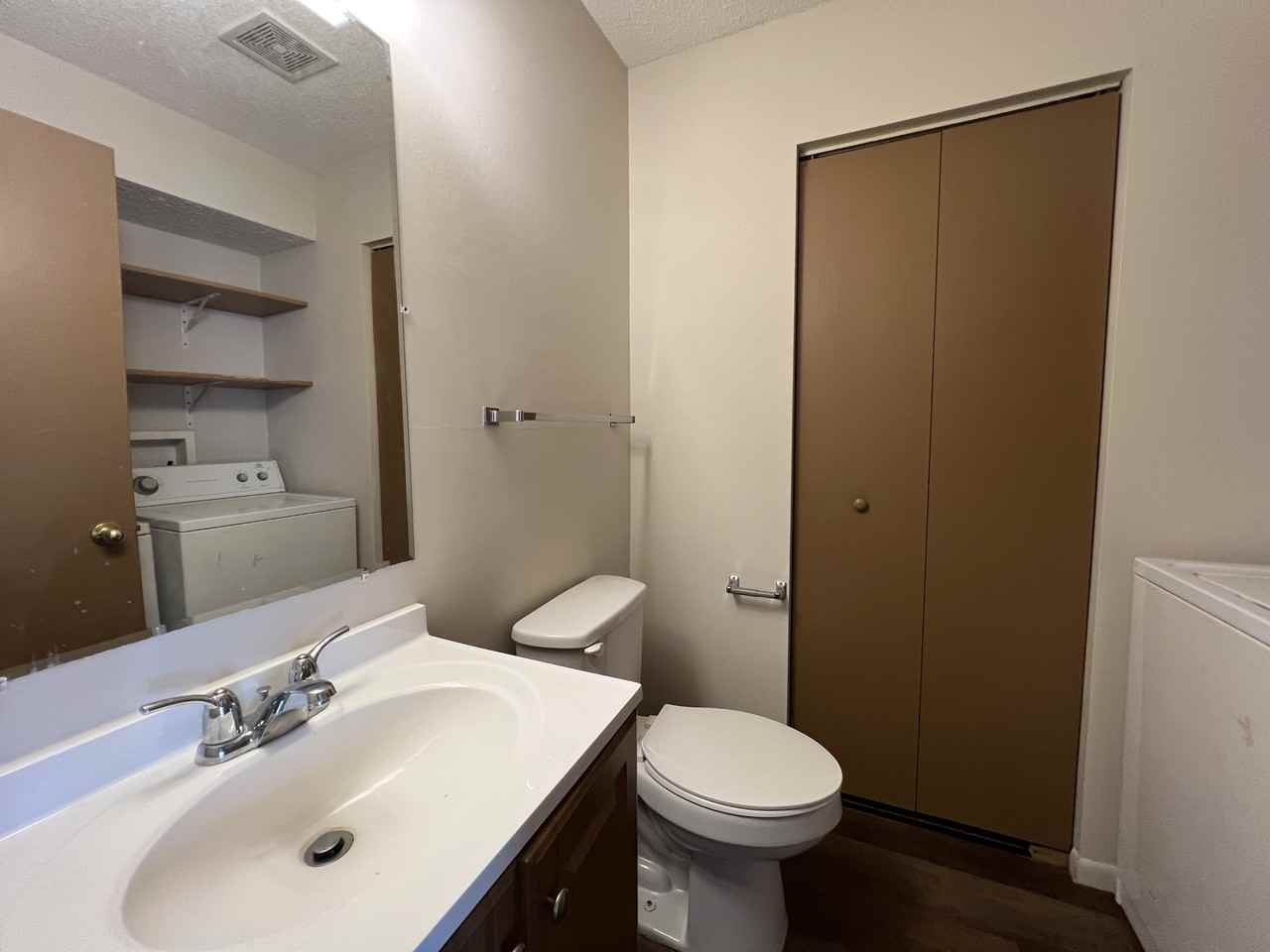 611 E Burnsville Pkwy - Photo 6 of 15