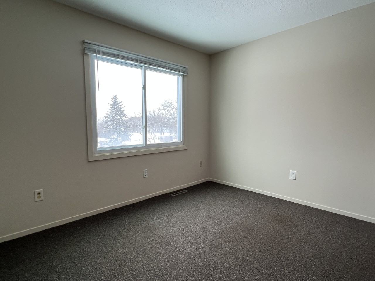 611 E Burnsville Pkwy - Photo 7 of 15