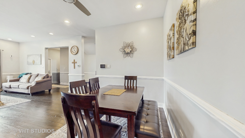 8211 S Cornell Ave - Photo 7 of 24