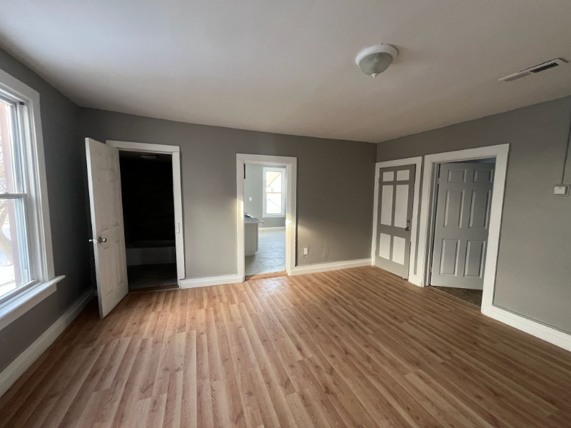 1817 N 22nd St - Photo 2 of 8