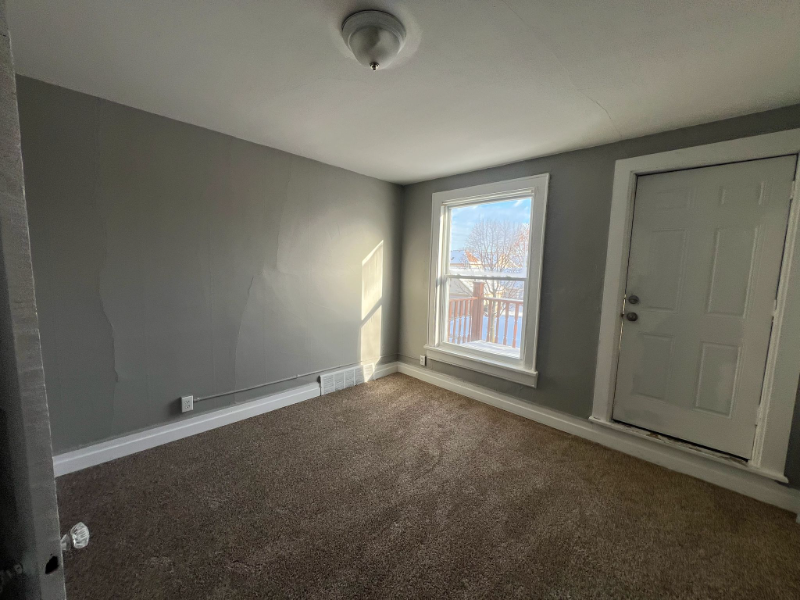 1817 N 22nd St - Photo 7 of 8