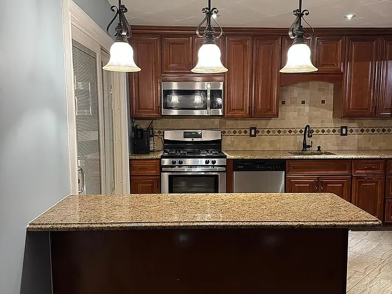 18 Eulner St #1 - Photo 4 of 10