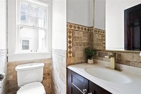 3703 Pennsylvania Ave - Photo 5 of 20