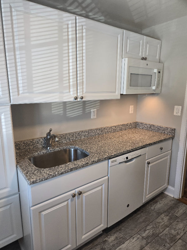 737 N Nelson St #23 - Photo 6 of 15