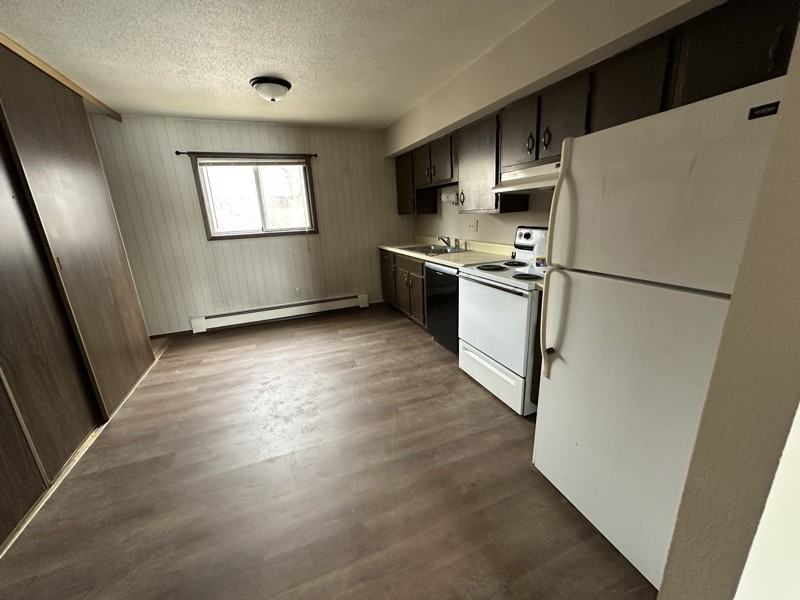 711 Meadow Lane Ct Se #8 - Photo 2 of 10