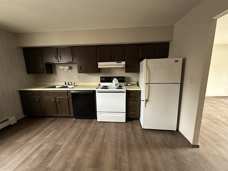 711 Meadow Lane Ct Se #8 - Photo 3 of 10