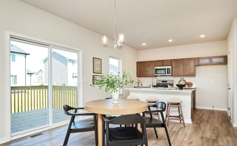 2225 Waller Ave - Photo 5 of 12