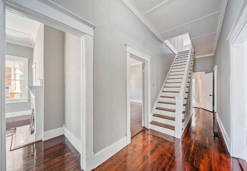 1957 Broughton St - Photo 3 of 11