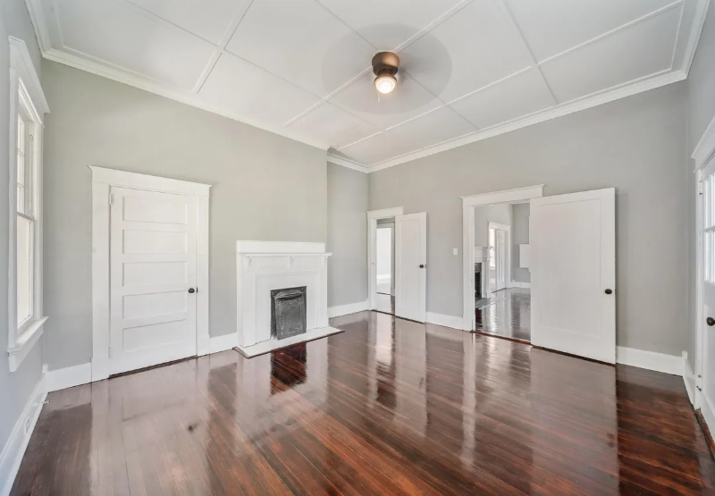 1957 Broughton St - Photo 7 of 11