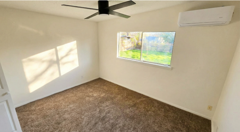 2115 Chapman St - Photo 6 of 8