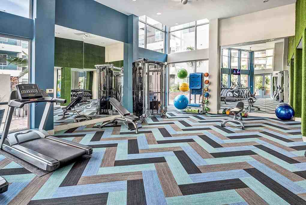 Avenue 64 - Photo 6 of 50