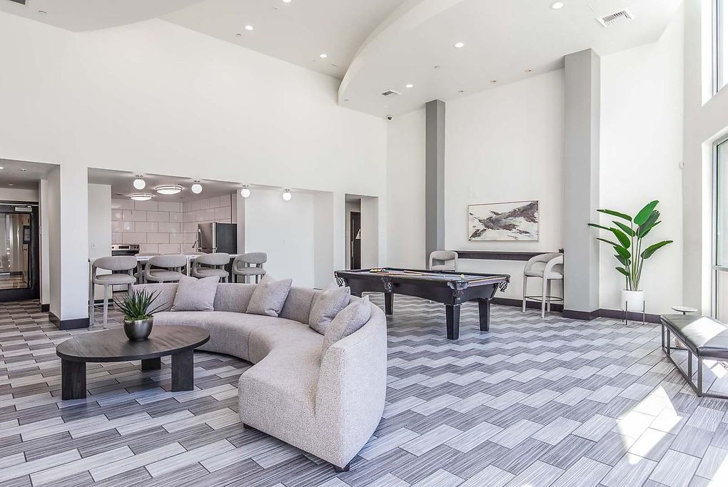 Avenue 64 - Photo 7 of 50