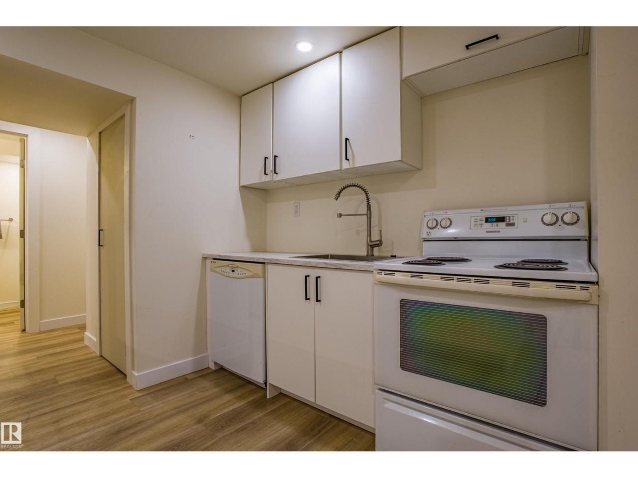 5603 108 Street Northwest - Photo 4 of 12