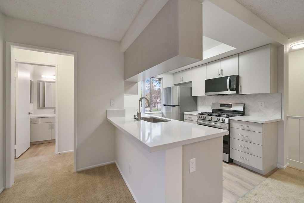 Trabuco Villas - Photo 6 of 31