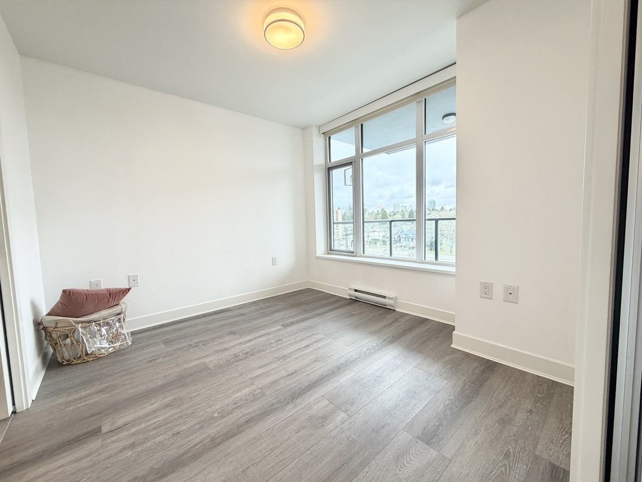 188 Agnes Street - Photo 4 of 11