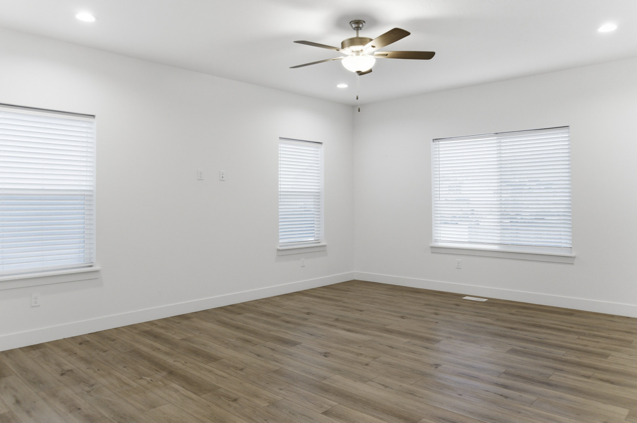 4634 East Silver Moon Drive - Photo 6 of 18