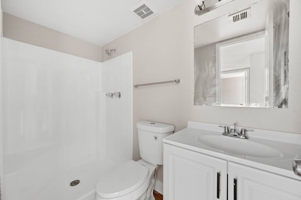 2814 East Le Marche Avenue, Unit 103 - Photo 5 of 13