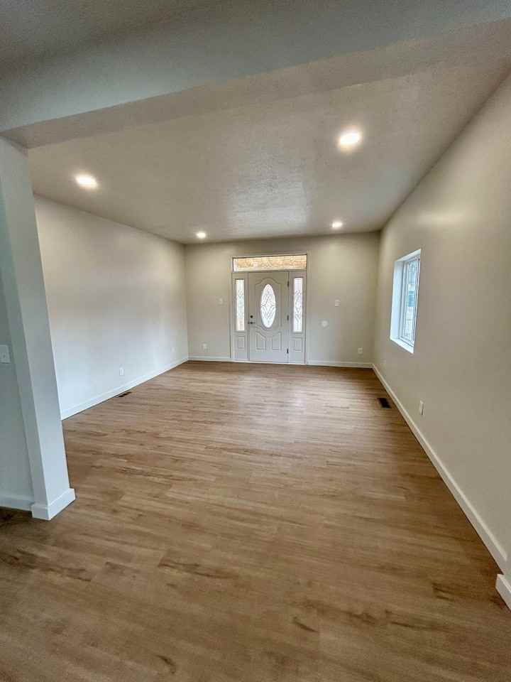 1423 Mitchell Ave #NA - Photo 4 of 20