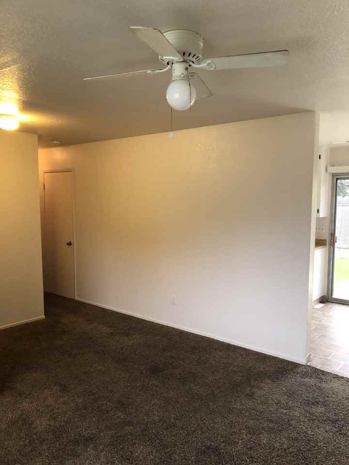 25 W Swallow St #NA - Photo 6 of 20