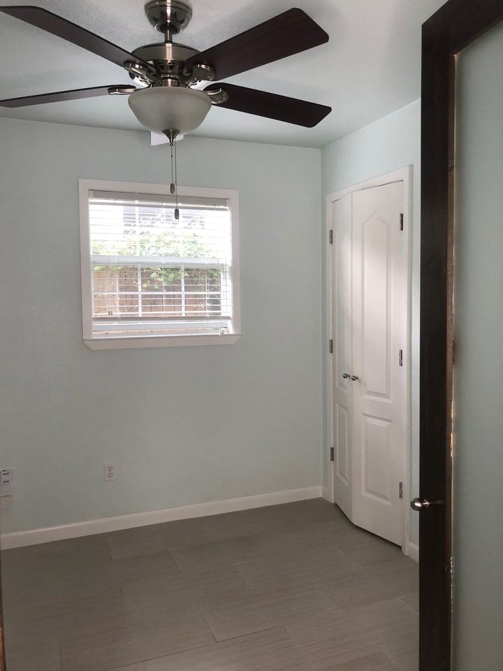 108 Meteor Dr #B - Photo 4 of 8