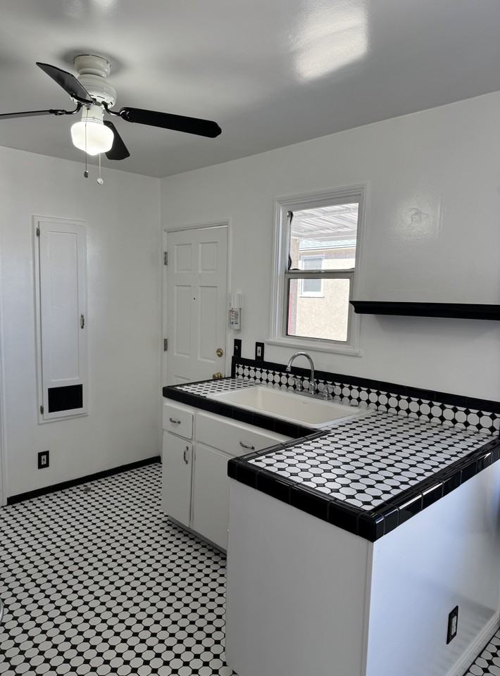 144 N Maple St #144-1-2 - Photo 4 of 18