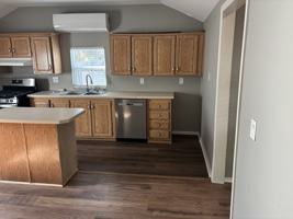 featured image of 1042 5th St #NA