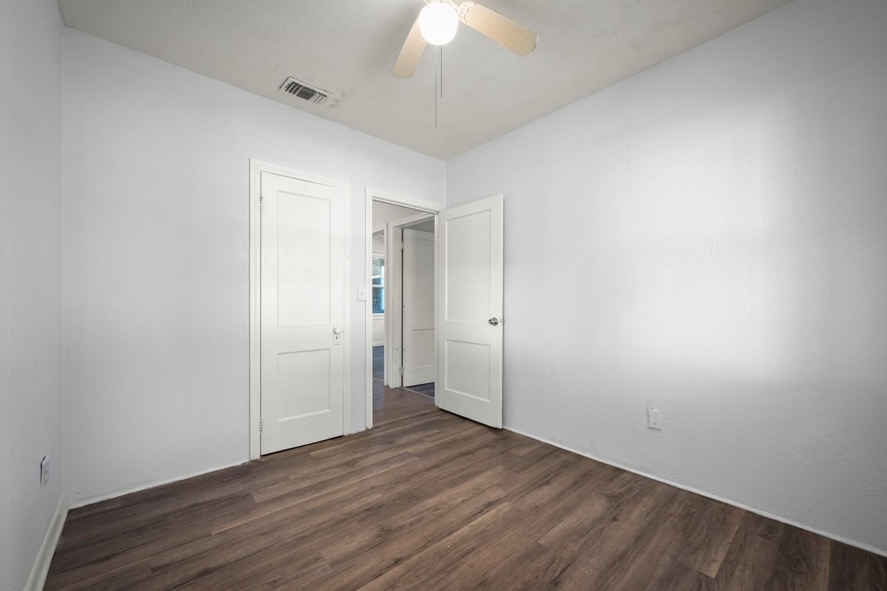 1602 Wambolt St #NA - Photo 2 of 14